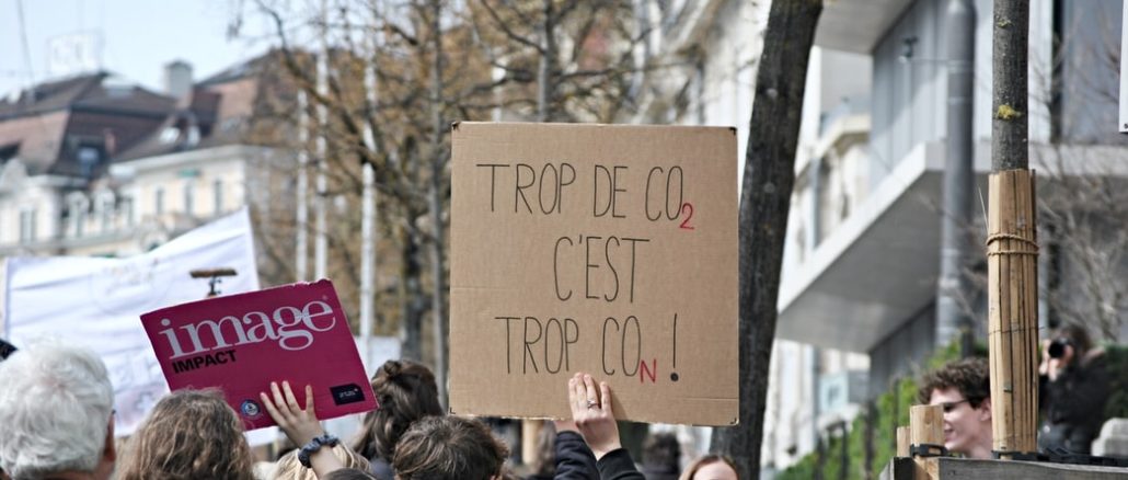 Grève du climat à Lausanne, en Suisse, en avril 2019 (Photo : Unsplash).
